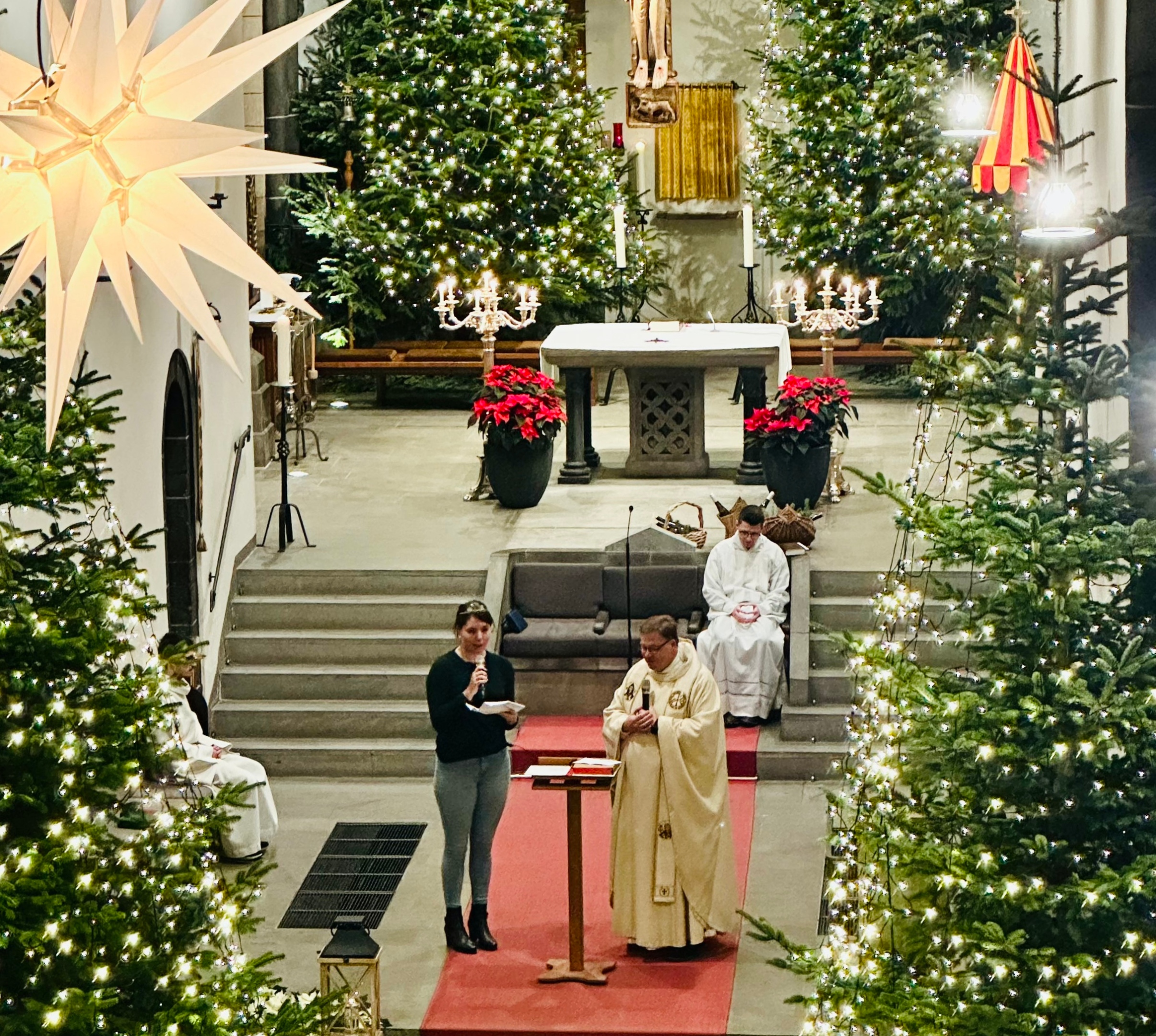 Dialogpredigt zwischen Weinkönigin und Pastor